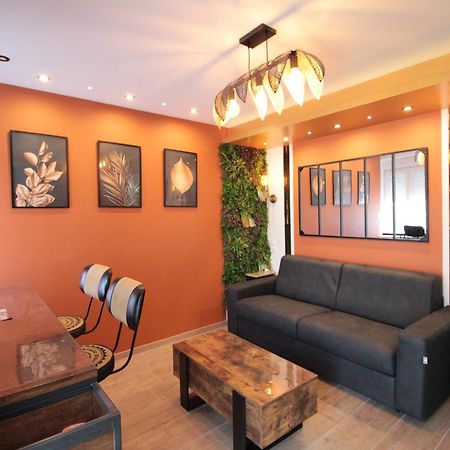 Luxury Studio, Rez De Chaussee, Parking Prive Video Surveillance, Canape Haute Qualite Convertible Couchage 2 Personnes, Centre Ville Proche, Restaurant, Boulangerie 2 Minutes A Pied, Terrasse - 800Metre Carre De Terrain - Gere Par Presta-Zen'Service Verdun-sur-Meuse Luaran gambar